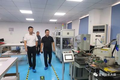 宜豐縣縣長王方大一行蒞臨深圳市宜豐商會(huì)參觀指導(dǎo)技術(shù)交流